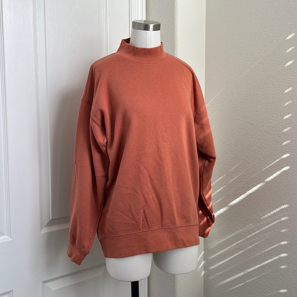 Coral Mockneck Uniqlo Sweatshirt